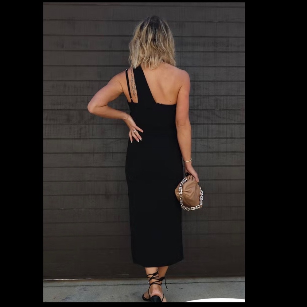 NWT: vici little black dress - Picture 3 of 6